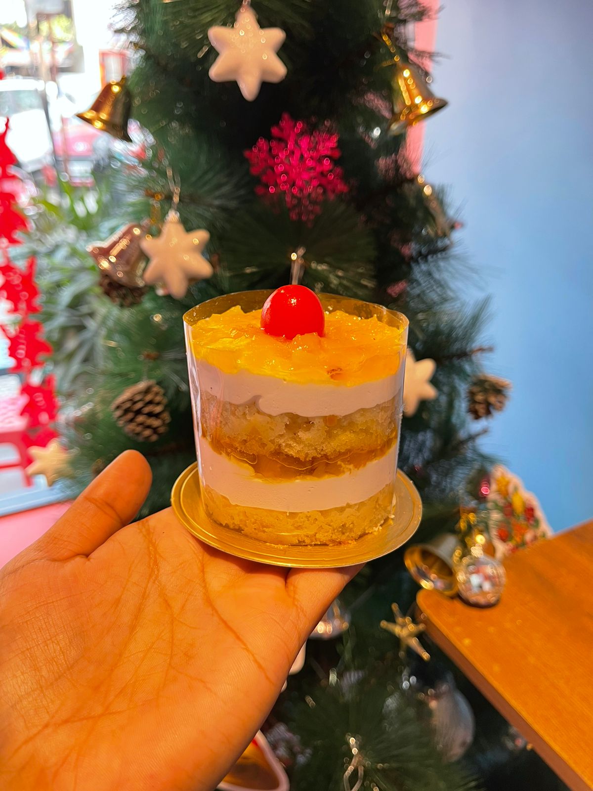 Fresh Pineapple Mini Cake