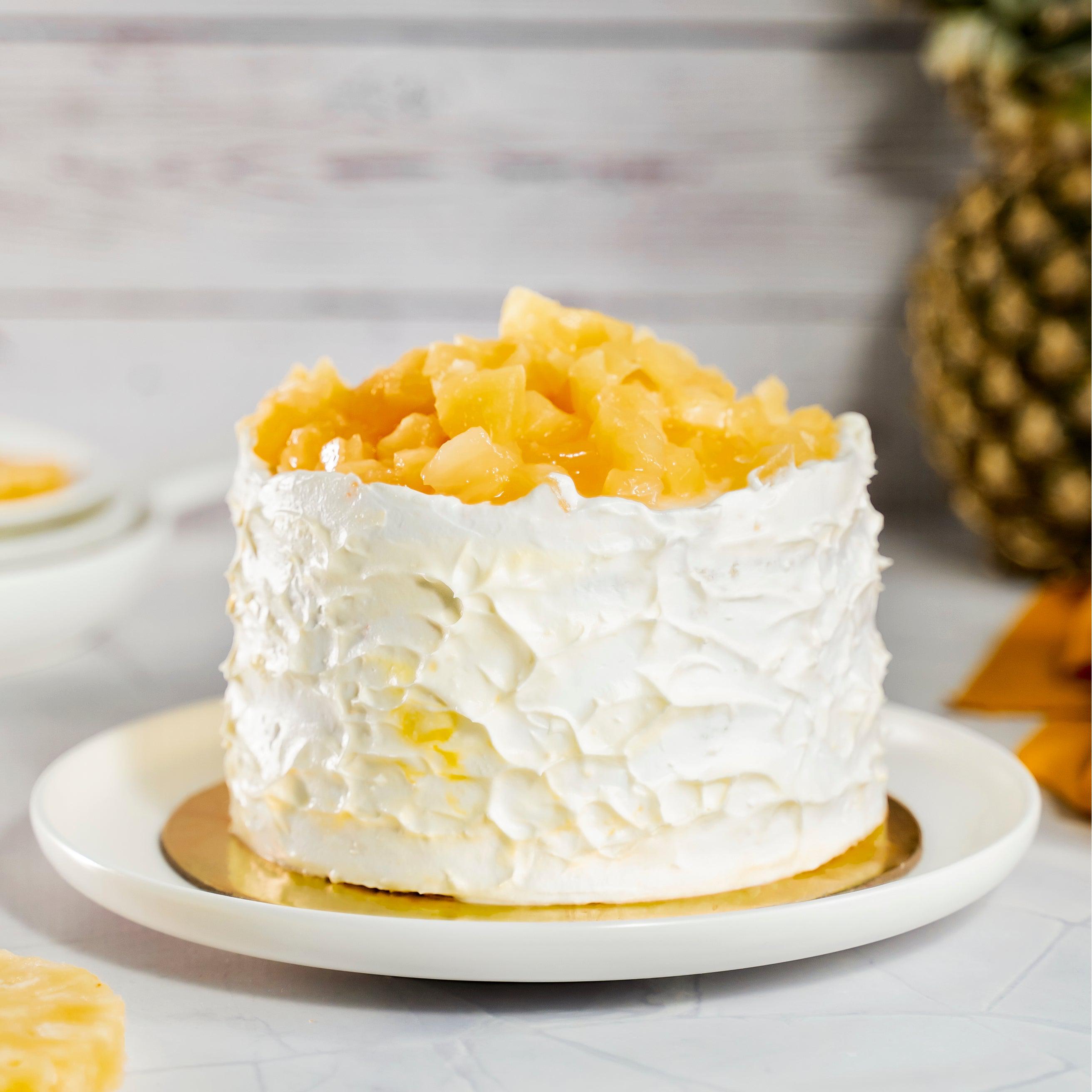 Pineapple Cake (Premium Exotic Tower Cake with Topper) – Hot Breads